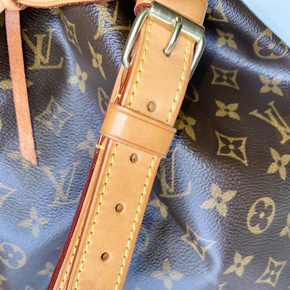 ❌❌SOLD❌❌ Louis Vuitton monogrammed Noe Bucket tote - Picture 3 of 10